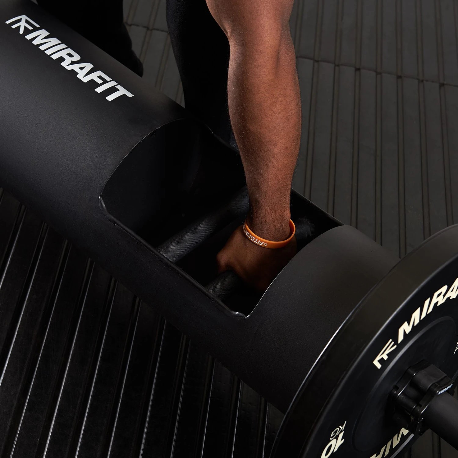 Mirafit Multi Grip 10" Strongman Log 4 Mirafit Multi Grip 10" Strongman Log - Image 4