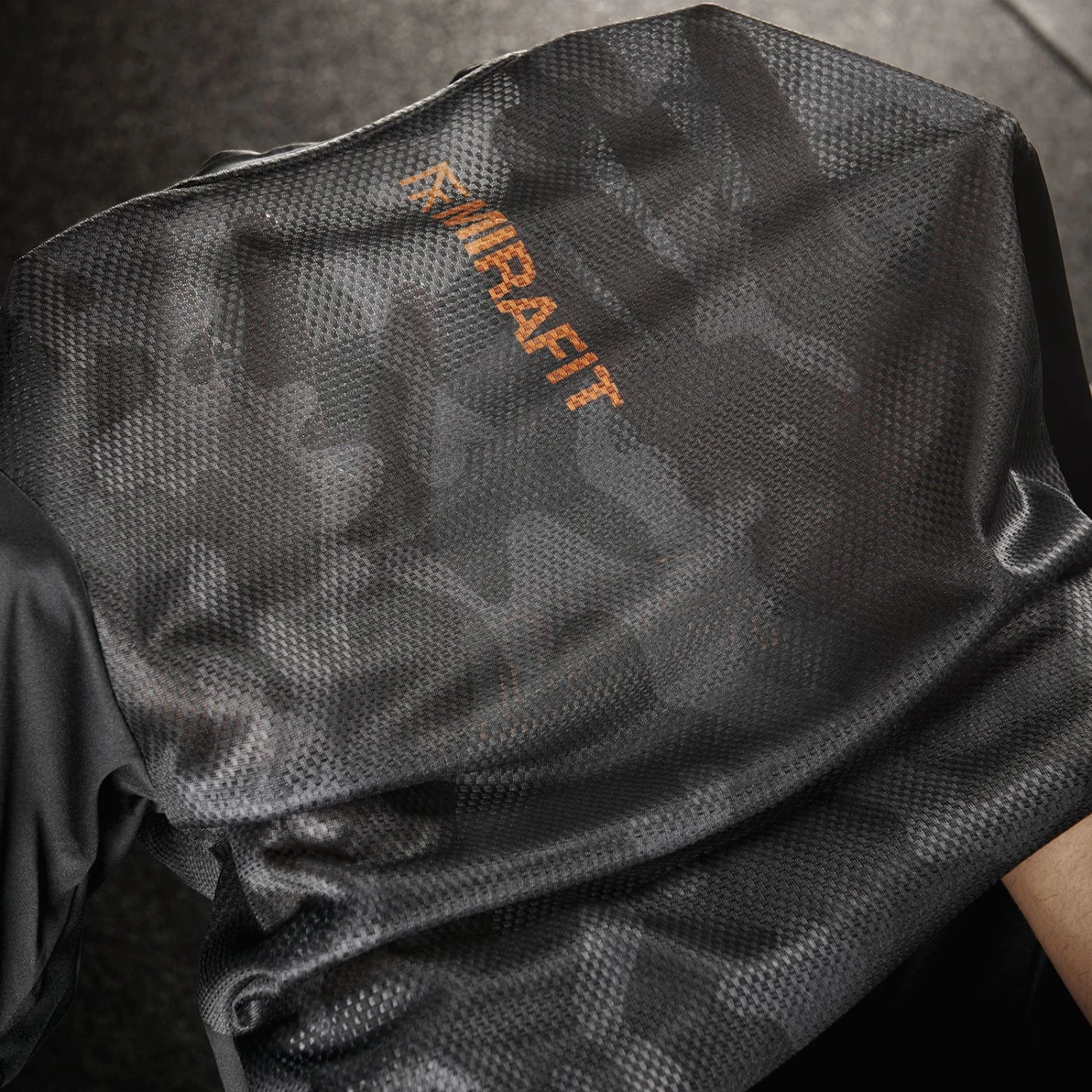 Mirafit Men's Midnight Camo Lightweight Gym T-Shirt 5 Mirafit Men's Midnight Camo Lightweight Gym T-Shirt - Image 5